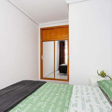 Arquitecto Larramendi Daire Torrevieja Dış mekan fotoğraf