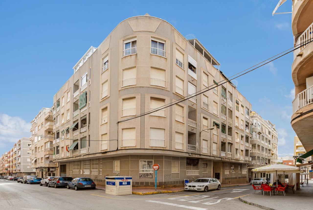 Arquitecto Larramendi Daire Torrevieja Dış mekan fotoğraf