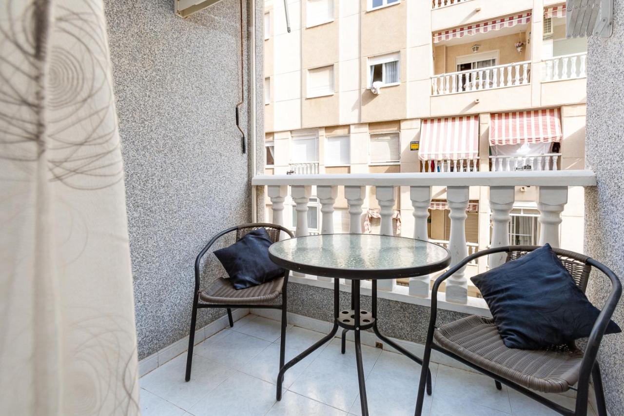 Arquitecto Larramendi Daire Torrevieja Dış mekan fotoğraf